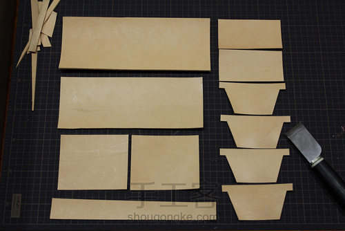 约40个步骤，10小时，制作一个精致的植鞣革短夹。 第1步