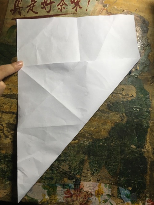 参加过大赛的飞60米的纸飞机 第4步