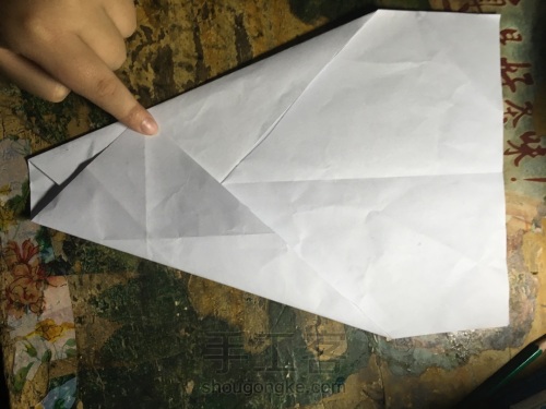参加过大赛的飞60米的纸飞机 第8步