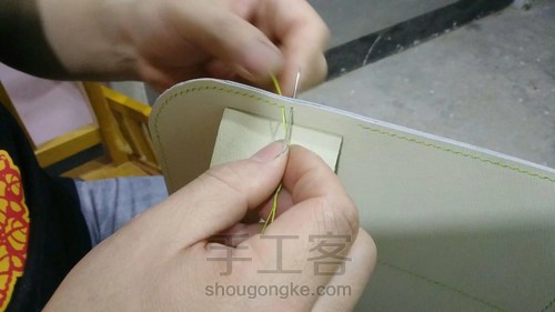 【手工皮艺】 十字纹简约斜挎包 第23步