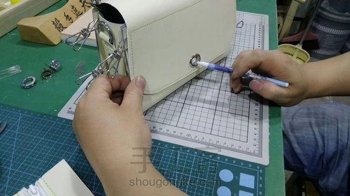 【手工皮艺】 十字纹简约斜挎包 第26步