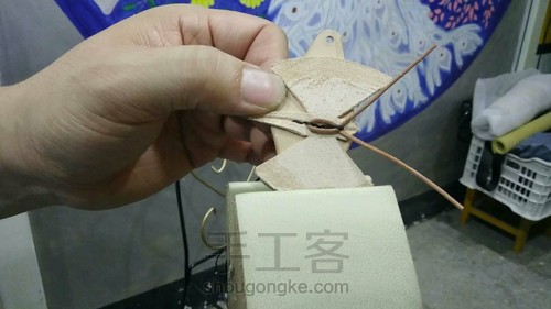 【手工皮艺】皮艺蝴蝶发卡 第19步