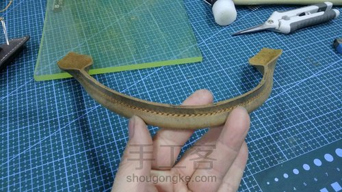 【手工皮艺】 骑行周边 疯马皮车把包 第26步