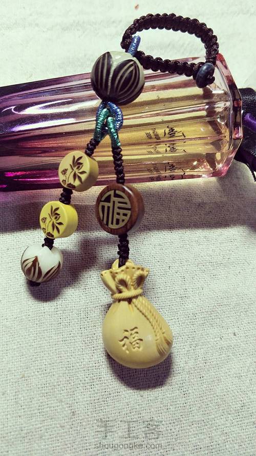 超级简单钥匙坠3 第24步