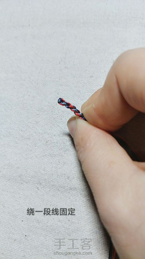超级简单的三层手绳 第4步