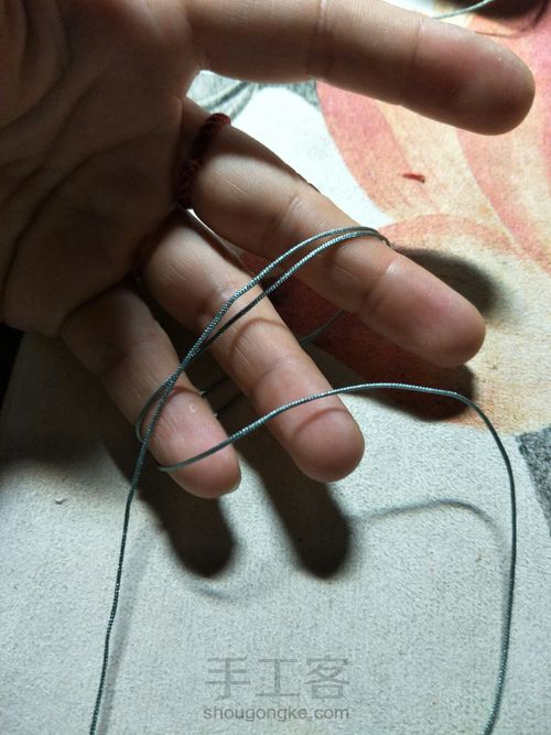 隔珠配件两头做线圈 第1步