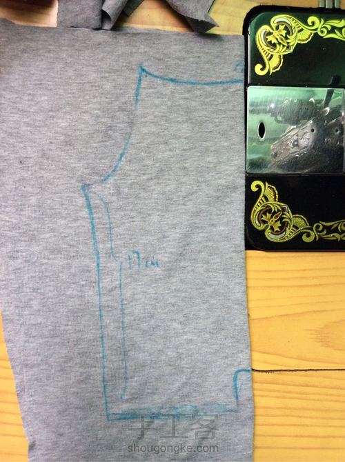 宝宝肚兜 第4步