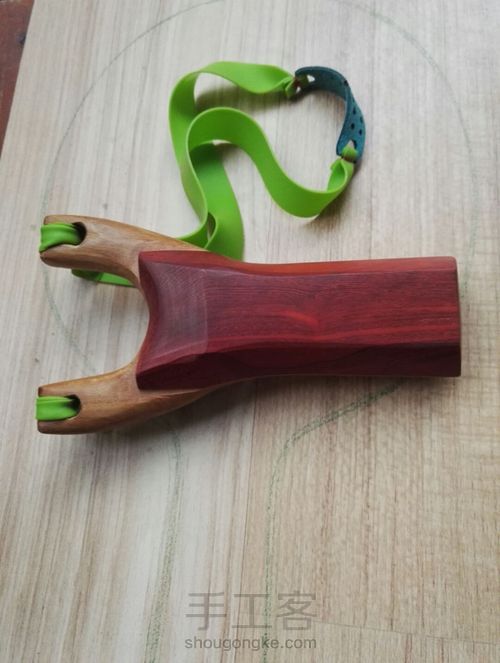 创意弹弓制作。 第26步
