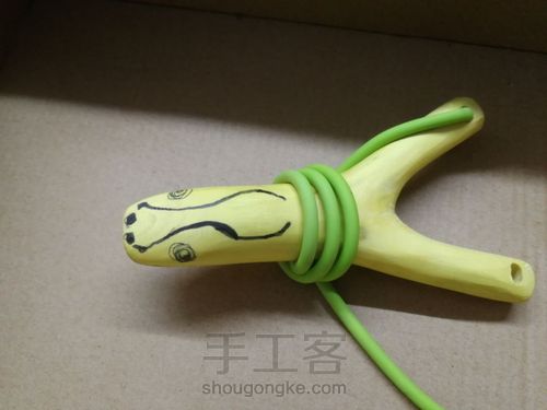 开年手作:高山实木弹弓 第19步