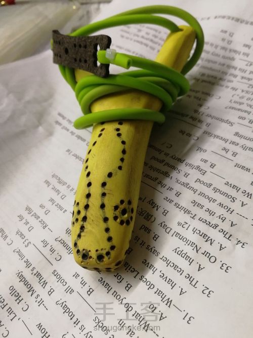 开年手作:高山实木弹弓 第24步