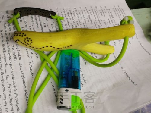 开年手作:高山实木弹弓 第34步