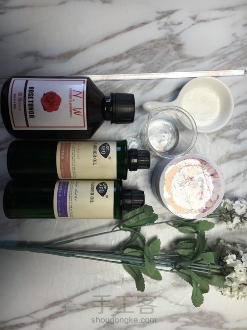 手工清爽型玫瑰美白保湿修复免洗面膜 第1步