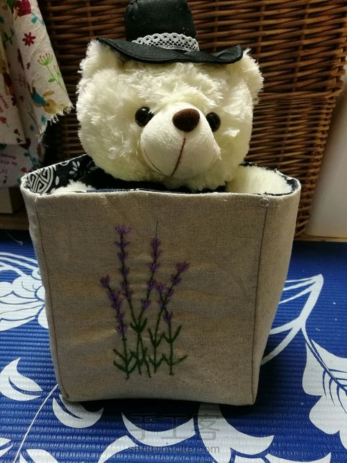 复古蓝布手绣素麻双面置物筐 第8步