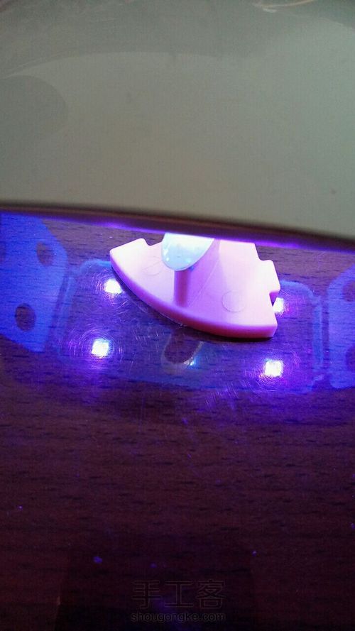 腮红美甲 第13步