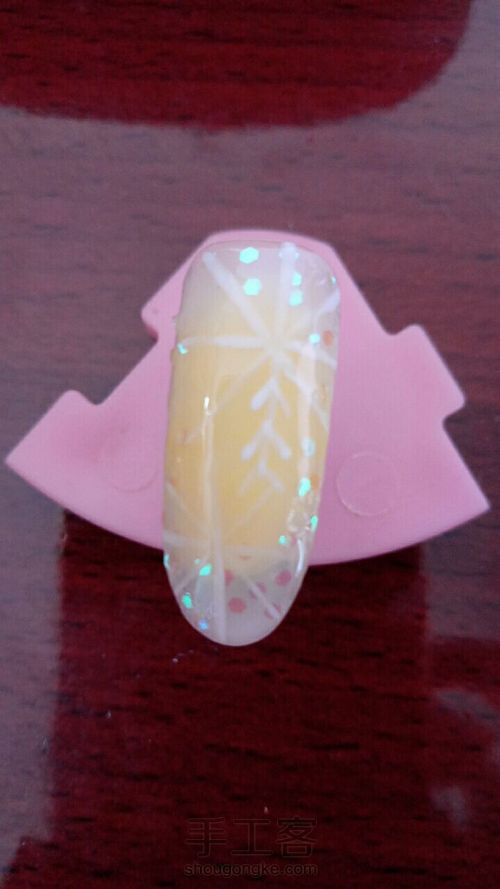 腮红美甲 第16步