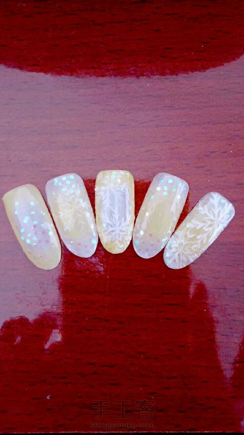 腮红美甲 第20步