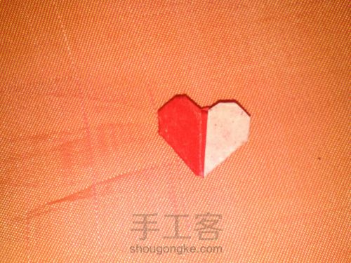 折纸系列2双色爱心 第11步