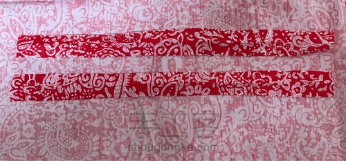 荷叶边小美裙 第3步