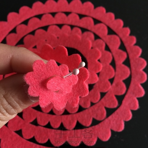 不织布花朵 第4步