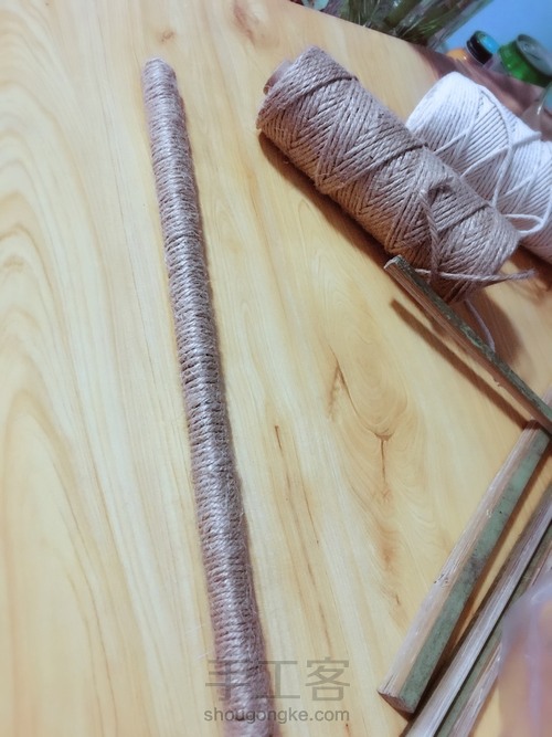 文艺木条麻绳墙饰 第3步