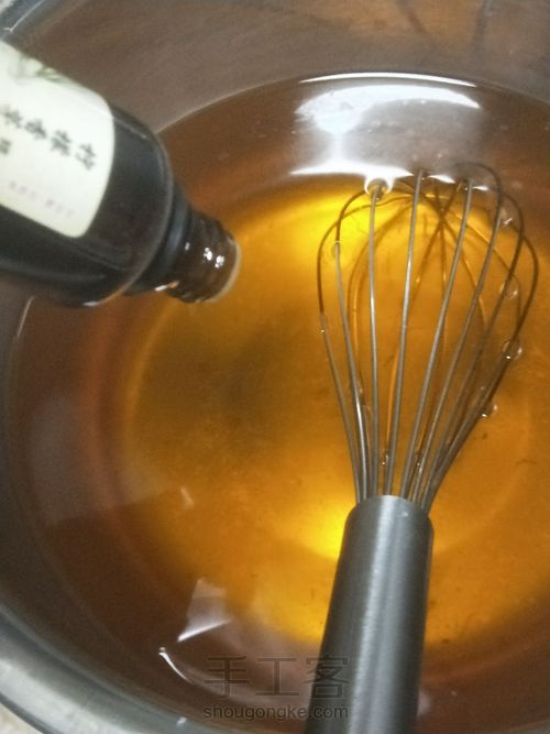 手工皂是冷制皂 第1步