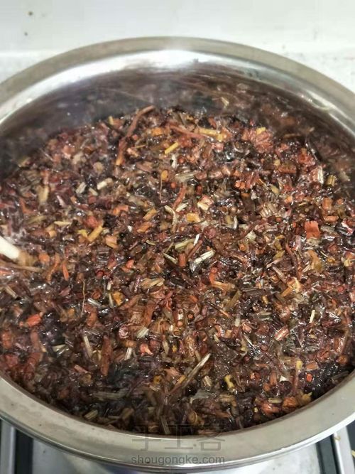 茜草米糠皂 第2步