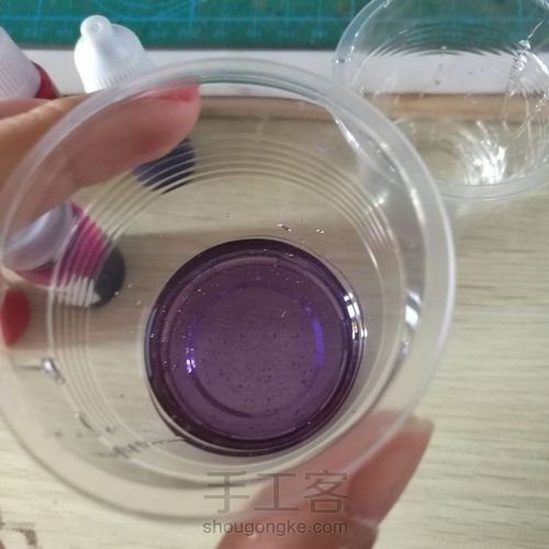 滴胶星云吊坠的尝试 第5步