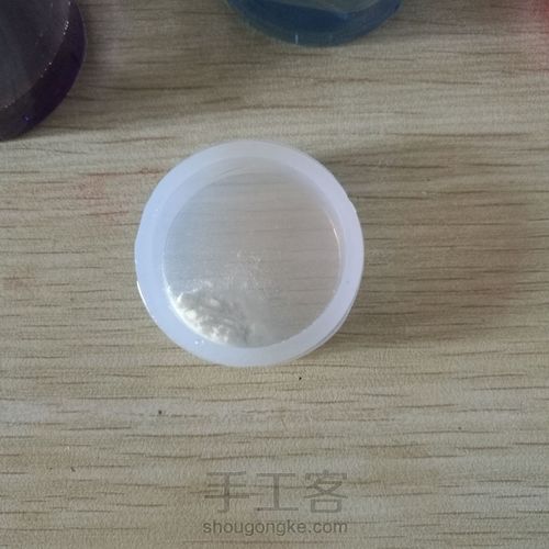 滴胶星云吊坠的尝试 第9步