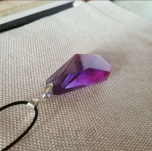 滴胶星云吊坠的尝试 第25步