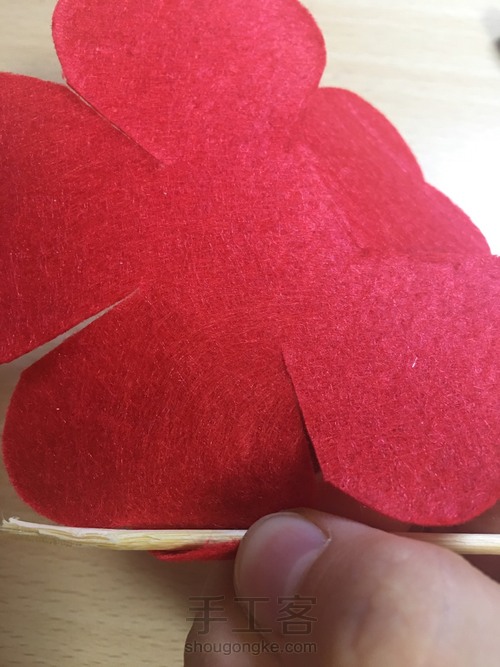 一眼就爱上的玫瑰(不织布) 第14步