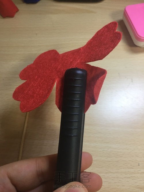 一眼就爱上的玫瑰(不织布) 第17步