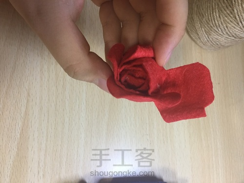 一眼就爱上的玫瑰(不织布) 第27步