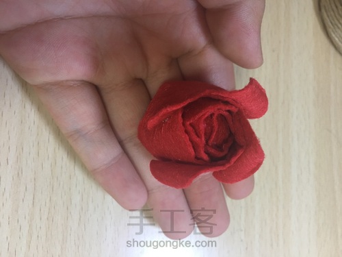 一眼就爱上的玫瑰(不织布) 第28步