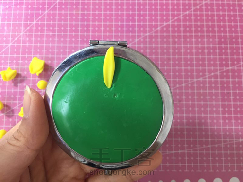 博优Myclay向日葵小镜子制作教程 第3步