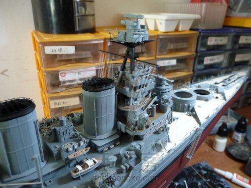 拼装军舰模型制作过程 第45步