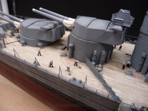 拼装军舰模型制作过程 第74步