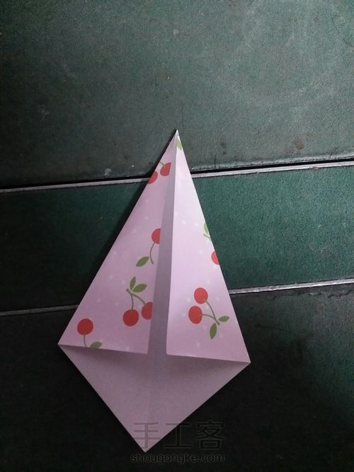 大家可能都会的兔子鞋。 第3步