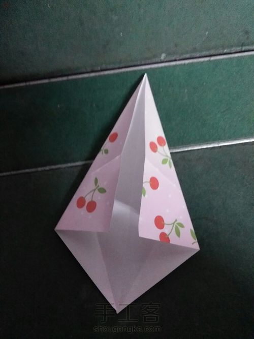 大家可能都会的兔子鞋。 第5步