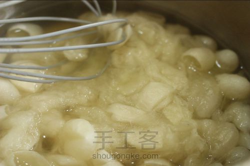 一颗丝滑不腻的蚕丝研磨皂制作过程 第2步