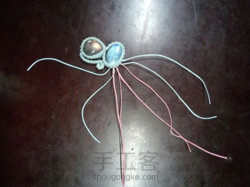 夜光扁蜡拉长猫猫吊坠 第18步