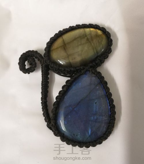 夜光扁蜡拉长猫猫吊坠 第35步