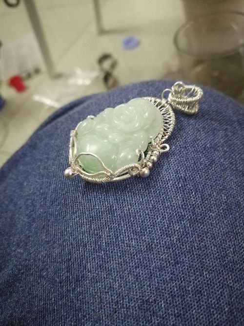 原创 绕线 玉佛 吊坠 第11步