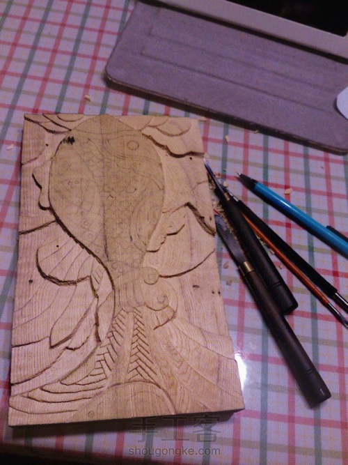 杜鹃木雕刻 《子非鱼》 第1步