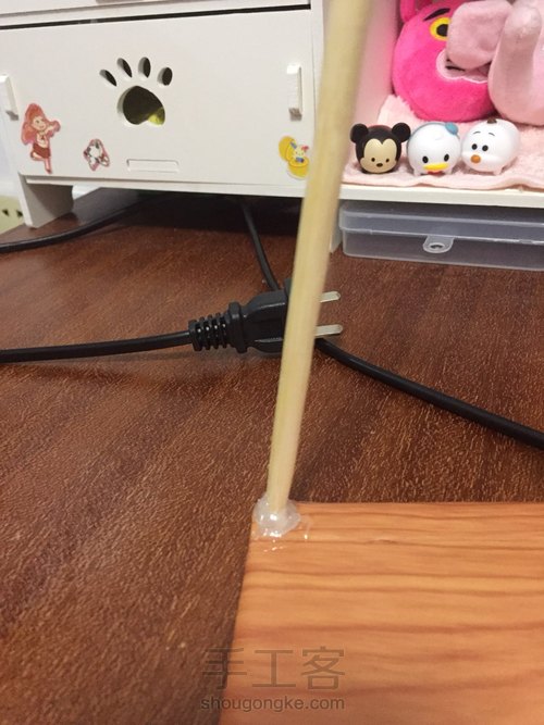制作娃用衣架 第3步