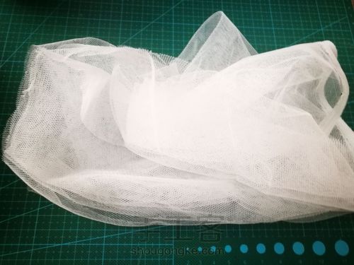 小黄鸭湿毡口金包 第4步