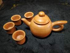 旅游买的红豆杉枕头改做茶壶，茶杯。