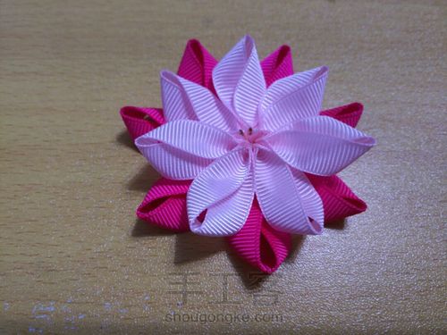 适合新手的简约头花 第9步
