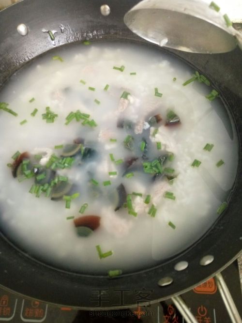皮蛋瘦肉粥 第4步