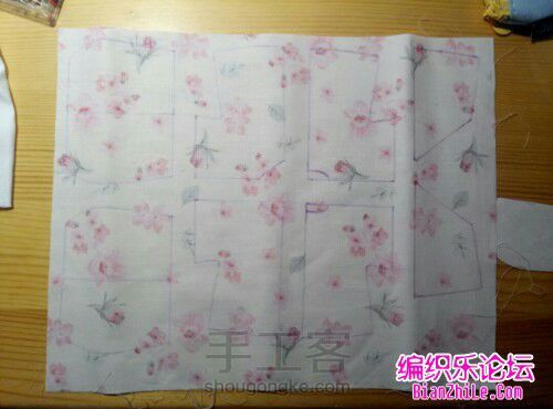 (转)娃娃汉服 第6步