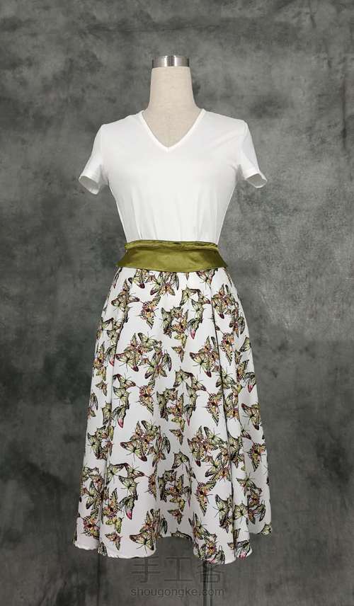 在家也可以轻松做出大牌既视感的百搭半身裙 第10步